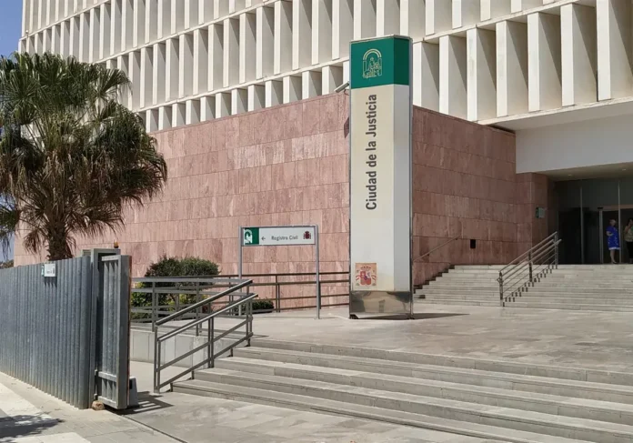 Comienza el juicio por el asesinato de un joven tras un altercado de tráfico en Estepona 1