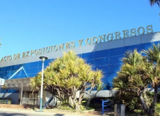 Estepona instalará placas solares en el Palacio de Congresos placas solares en el Palacio de Congresos