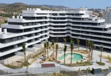 El Ayto. de Estepona lamenta que Endesa rechaza su plan para dar luz al edificio Alma Endesa rechaza