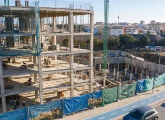 Estepona ofrece al Gobierno seis parcelas para construir 109 VPO seis parcelas para construir 109 VPO