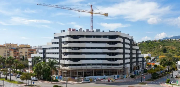 72 familias de Estepona sin luz