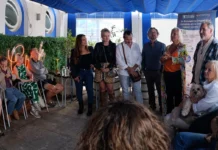 El Club de Vinos de Be Connexion arranca con gran éxito en el Greek del Puerto de Estepona Club de Vinos de Be Connexion