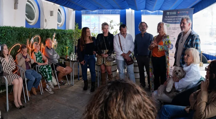 El Club de Vinos de Be Connexion arranca con gran éxito en el Greek del Puerto de Estepona Club de Vinos de Be Connexion