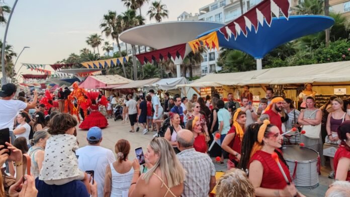 Mercadillo de verano en el paseo marítimo hasta el 6 de Septiembre