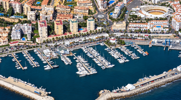 Once empresas optan a gestionar el puerto deportivo de Estepona durante 30 años Puerto deportivo Estepona